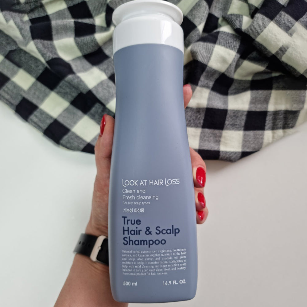 Шампунь от выпадения для жирной кожи головы - Daeng Gi Meo Ri Look At Hair Loss True Hair & Scalp Shampoo