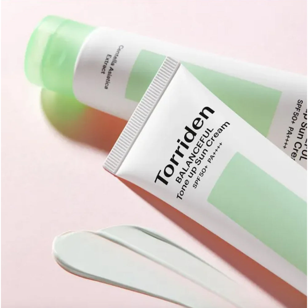 Сонцезахисний тонуючий крем для обличчя - Torriden Balanceful Tone-up Sun Cream SPF50+ PA++++
