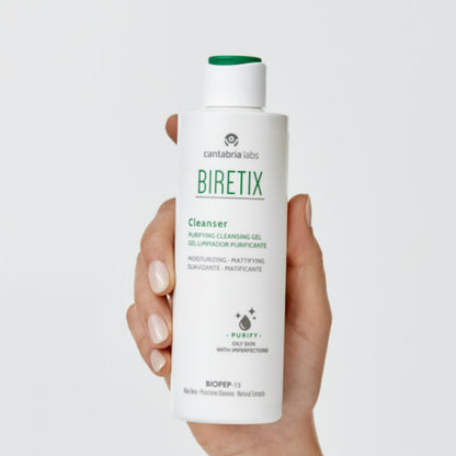 Очищуючий гель для шкіри з акне Biretix 2
