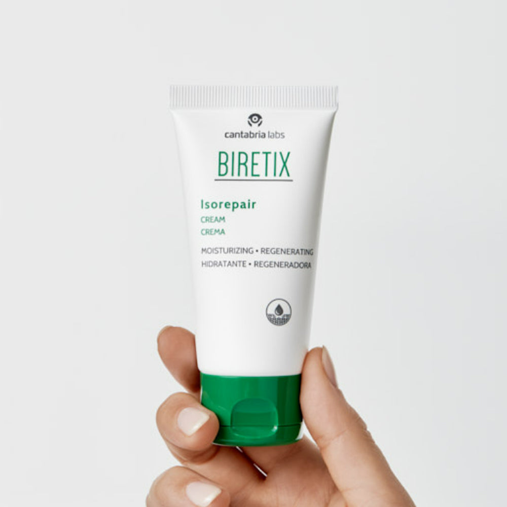 Зволожуючий регенеруючий крем для проблемної шкіри - Cantabria Labs Biretix Isorepair Cream