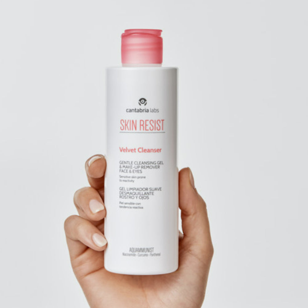 Гель для очищення чутливої шкіри - Cantabria Labs Skin Resist Velvet Cleanser Gel