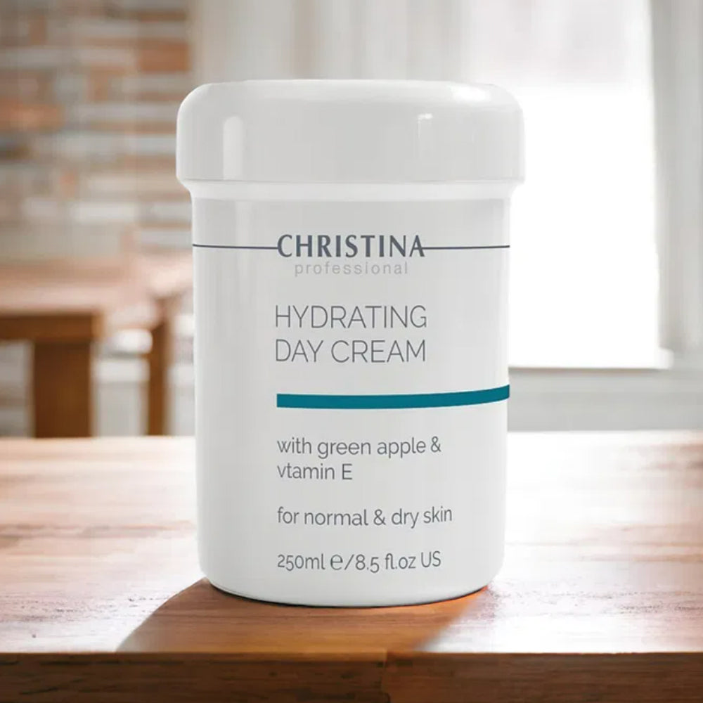 Christina Hydrating Day Cream Green Apple + Vitamin E - Зволожуючий денний крем із зеленим яблуком і вітаміном Е для нормальної і сухої шкіри