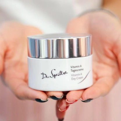 Денний омолоджувальний крем з вітаміном А - Dr. Spiller Vitamin A Day Cream