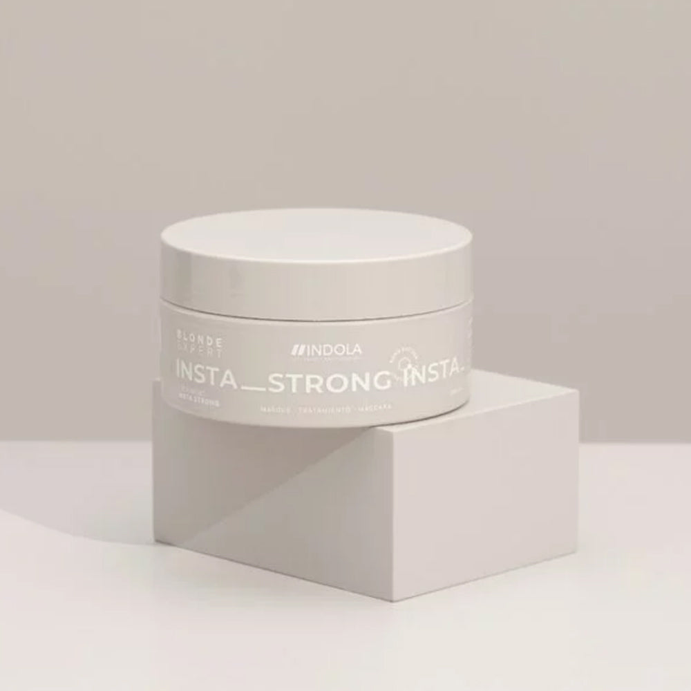 Зміцнювальна маска для всіх відтінків блонд - Indola Blonde Expert Insta Strong Treatment