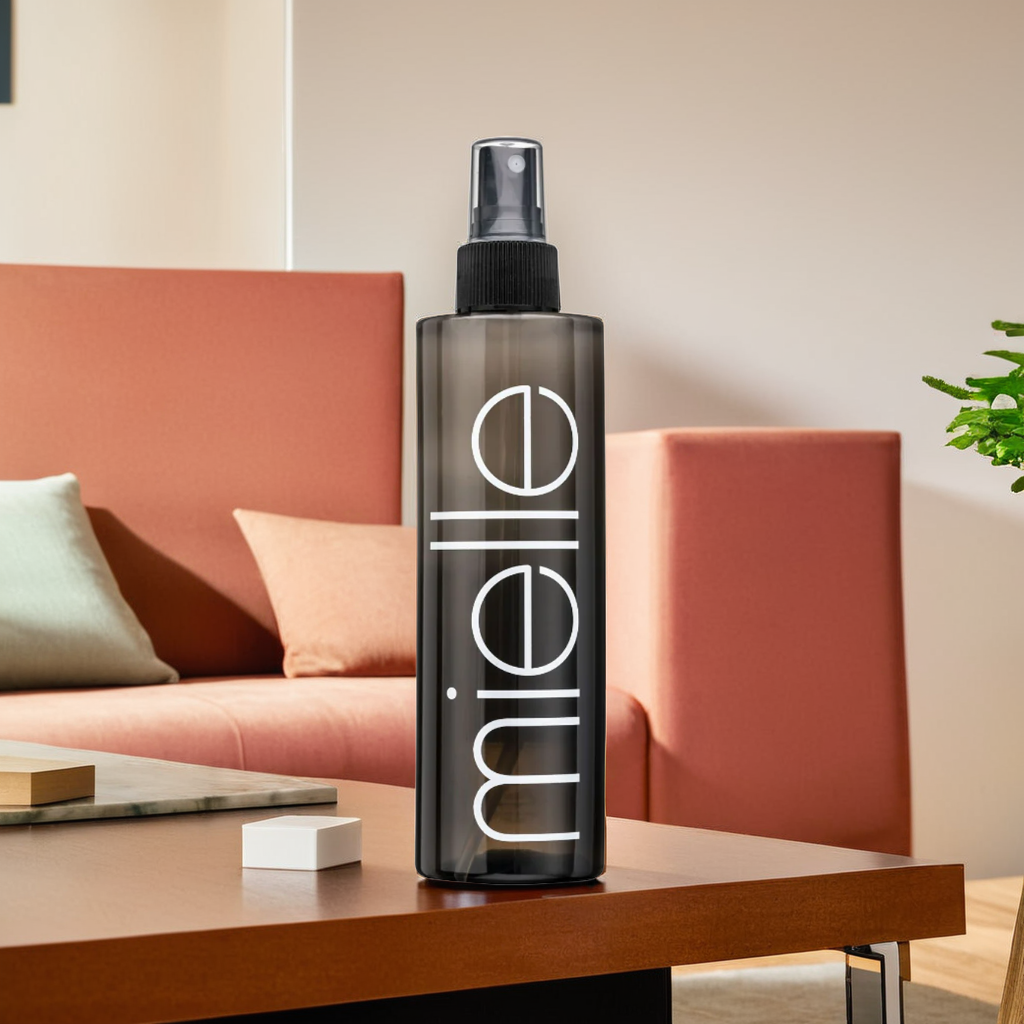 Незмивний спрей для волосся з термозахистом - Mielle Professional Black Edition Secret Cover