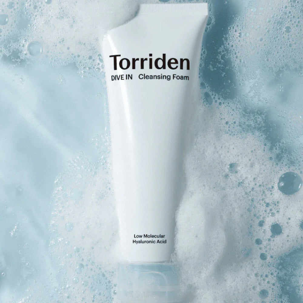 Очищаюча піна з низькомолекулярною гіалуроновою кислотою - Torriden Dive-In Cleansing Foam